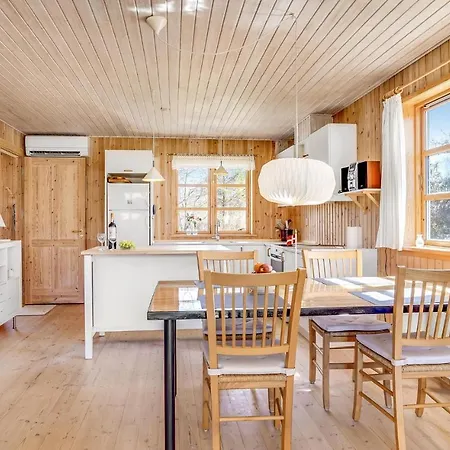 Holiday home 2 Bedroom Gorgeous In Hals